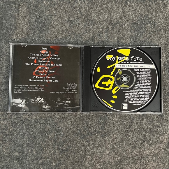 BOYSETSFIRE 1997 The Day The Sun Went Out CD Initial Records Boy Sets Fire - Picture 2 of 5